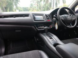 Honda HRV 1.5 E CVT 2015 Putih 4