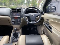 DKI Jakarta, Daihatsu Xenia R 2012 kondisi terawat 8