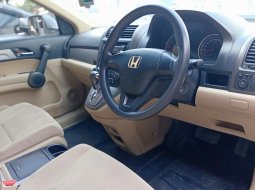 Honda CR-V 2.0 i-VTEC  at th 2010 3