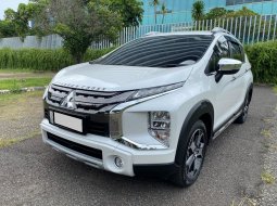 Mitsubishi Xpander Cross 2020 Putih 1