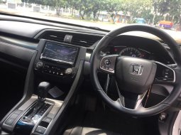 Honda Civic Turbo 1.5 Automatic 2019 Hatchback 12