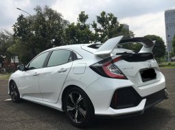 Honda Civic Turbo 1.5 Automatic 2019 Hatchback 3