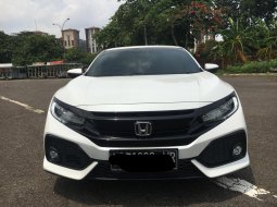 Honda Civic Turbo 1.5 Automatic 2019 Hatchback 2