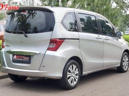 Honda Freed 1.5 SD 2012 3