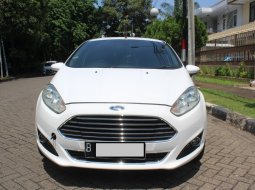 Ford Fiesta S at 2013 Putih (new model) 3