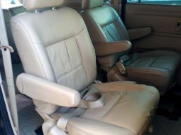 DKI Jakarta, Nissan Serena Highway Star 2011 kondisi terawat 3