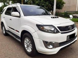 Toyota Fortuner VNT TRD 2013 AT Diesel 3