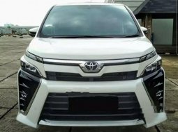 DKI Jakarta, jual mobil Toyota Voxy 2019 dengan harga terjangkau 4