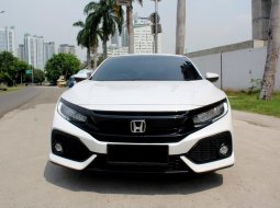 Honda Civic E CVT 2018 Putih 1