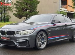 BMW M4 F82 3.0 L6 Coupe 2015 1