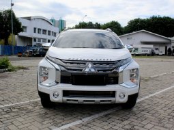 Mitsubishi Xpander Cross 2020 Putih 1