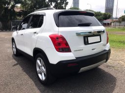 Chevrolet TRAX LTZ Turbo 2016 Putih 5