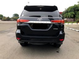 Toyota Fortuner VRZ 2016 Hitam 6