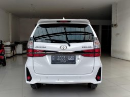Toyota Avanza Veloz 1.3 AT 2020 Putih 6