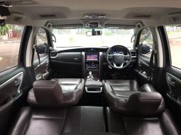 Toyota Fortuner VRZ 2.4 AT 2016 7