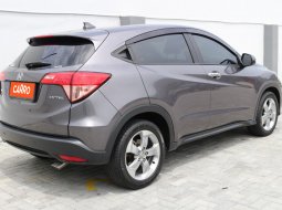 Honda HRV E 1.5 CVT 2018 Abu-Abu 8