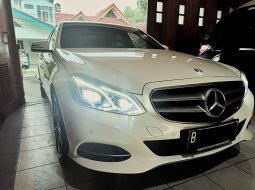 Mercedes E250 Avantgarde 2014/2015 Putih, Tangan pertama, Terawat, Kondisi Istimewa 1