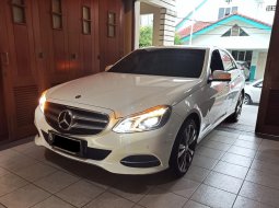 Mercedes E250 Avantgarde 2014/2015 Putih, Tangan pertama, Terawat, Kondisi Istimewa 3