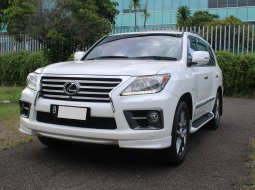 Lexus LX 570 AT 2012 Putih - ISTIMEWA 1