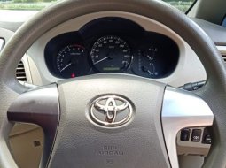 Toyota Kijang Innova 2.0 G Matic 2013 3