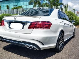 Mercedes-Benz E-Class E 400 2016 Putih 5