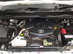 Dijual mobil bekas Toyota Kijang Innova V, Jawa Timur  7