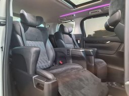 Toyota Alphard 2015 DKI Jakarta dijual dengan harga termurah 8