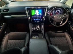 Toyota Alphard 2015 DKI Jakarta dijual dengan harga termurah 5