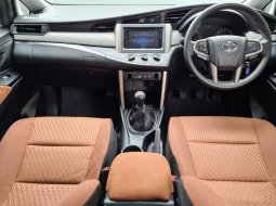 Toyota Innova 2.4 G MT 2018 Abu-abu 10