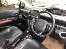 Toyota Sienta Q CVT 2018 Putih 10