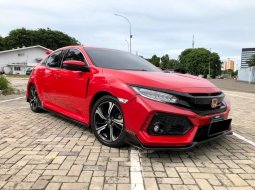 Honda Civic ES 2018 Merah 3