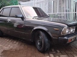 Toyota Corona 2000 (RT132 retro) th. 1979  6