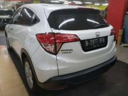 Mobil Honda HR-V 2017 E terbaik di DKI Jakarta 3