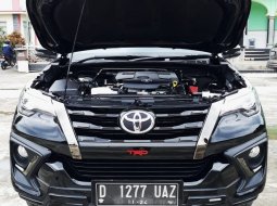 Toyota Fortuner VRZ 2019 Hitam 9