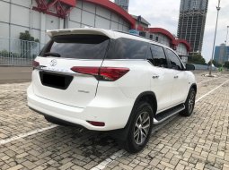 Toyota Fortuner 2.7 SRZ AT 2016 6