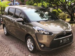 Toyota Sienta G MT 2017 Coklat original 1