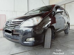 Jual mobil Toyota Kijang Innova 2009 2