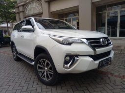 Dijual mobil bekas Toyota Fortuner VRZ, Jawa Barat  8