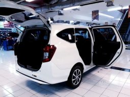 Jual mobil bekas murah Daihatsu Sigra R 2017 di Jawa Timur 8