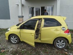 Mobil Brio Satya E 2018 Akhir dijual, Jawa Timur  5