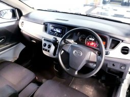 Jual mobil bekas murah Daihatsu Sigra R 2017 di Jawa Timur 4