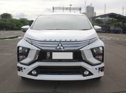 Mitsubishi Xpander Ultimate LTD A/T 2019 Putih 2