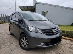 Honda Freed PSD 2011 Abu-abu 2