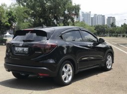 Honda HR-V 1.5L E CVT 2015 Hitam 4