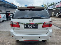 Jual Toyota Fortuner G 2011 harga murah di Jawa Barat 2