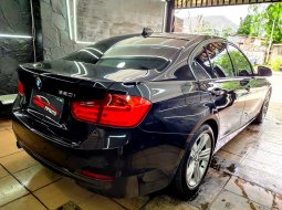 BMW Seri 3 Type 320i N20 CKD Autometic 2014 pemakaian 2015 Hitam 5