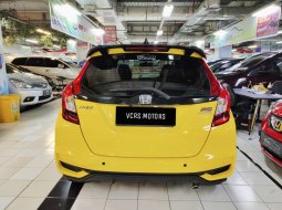 Honda Jazz RS KM 14rb 2019 Matic KHUSUS yang cari kondisi SUPER ANTIK ! 6