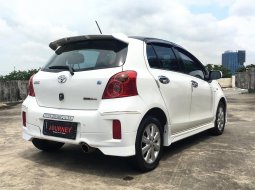 Toyota Yaris E 2013 CBU A/T 6