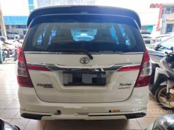 Jual Toyota Kijang Innova V Luxury 2015 harga murah di Jawa Timur 7