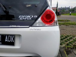 Mobil Honda Brio 2015 Satya E dijual, Jawa Barat 10